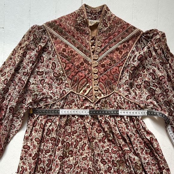 Vintage Paisley Tunic - Picture 10 of 10